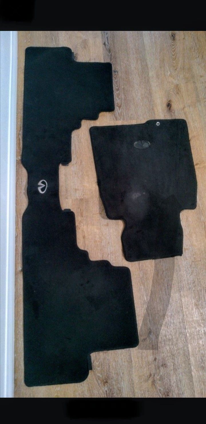 Original G37 Floormats (2pc Only) Rear & Driver Side Odor/Smoke Free Fits Infiniti G37-S Coupe from 2008-2015 Asking $30 Both Firm Price