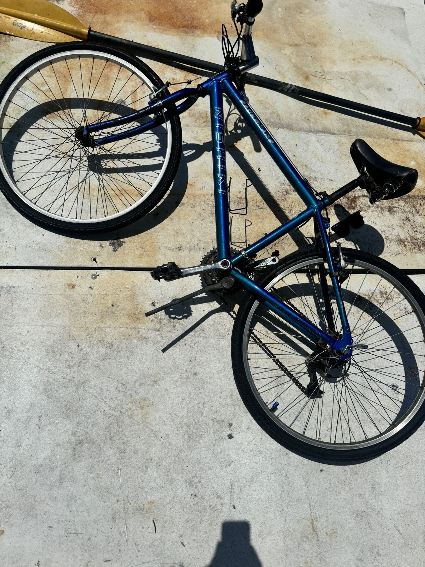 BICYCLE MOUNTAIN BIKE