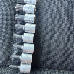 Vim Triple Square Sockets