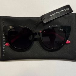 Quay AUDACIOUS Black With Pink Detail Sunglasses SUPER RARE