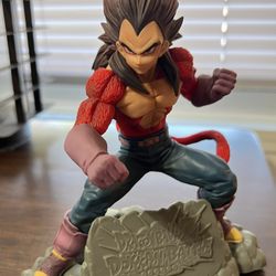 SSJ4 Vegeta Figure (Dragonball GT)