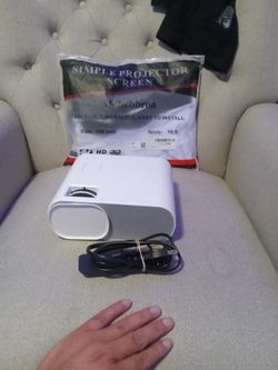 Semi New Projector