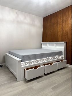 New white full bed and mattress with drawers