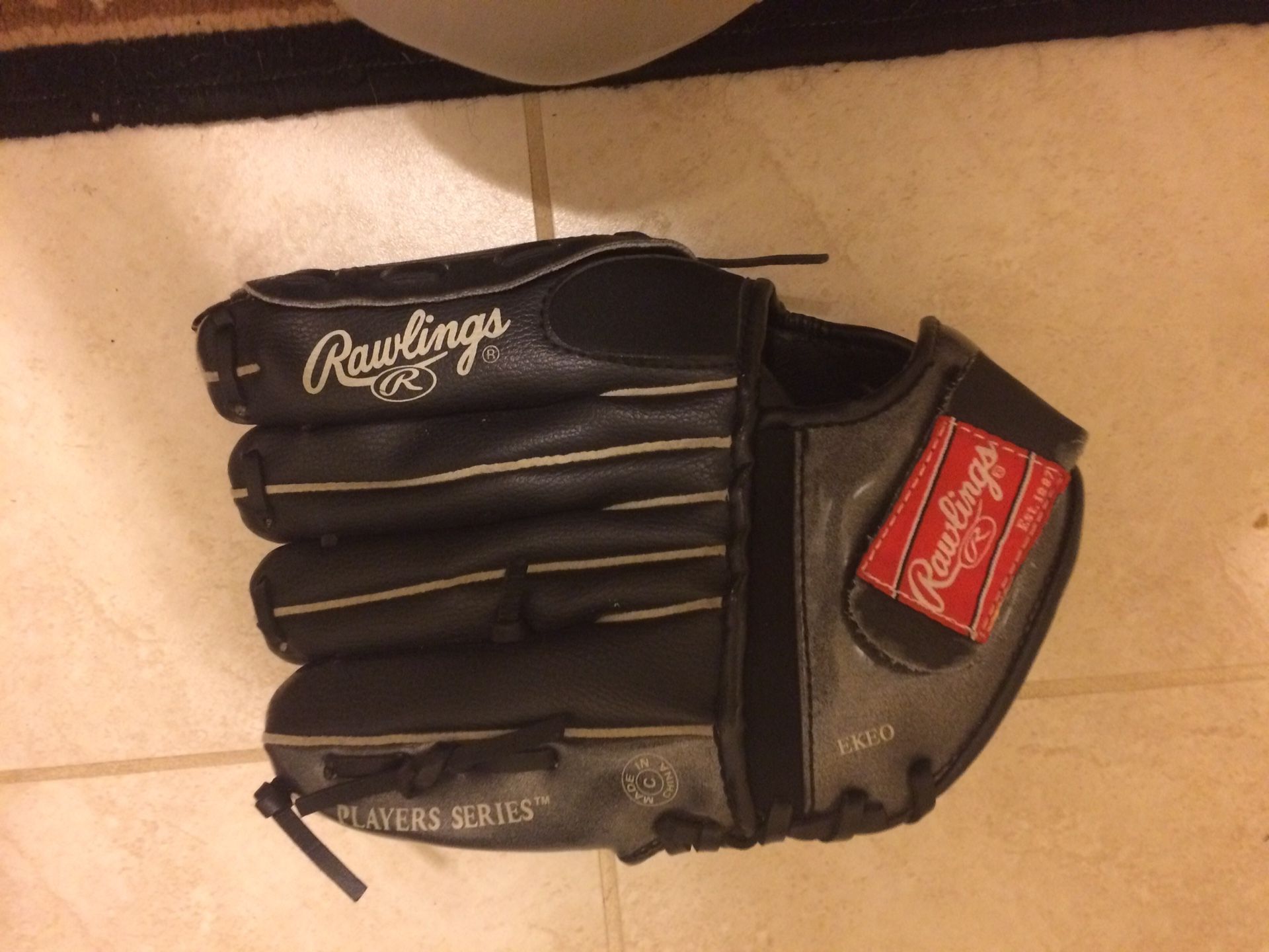 Rawlings youth baseball glove