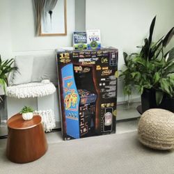 6538281 Arcade1up Class of 81 Deluxe Arcade game 