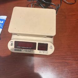Postage Scale. Ohaus 35 ounce