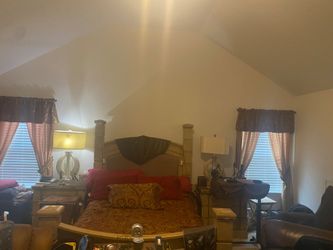 7 pc Antique Bedroom set! Awesome Deal!!