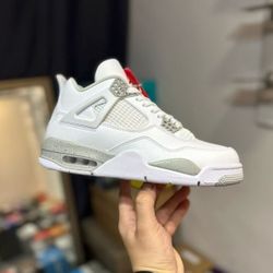 Men's sports basketball shoes