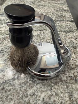 Brush and razor metal holder