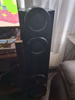 Blue ray dvd and surround sound and speakers