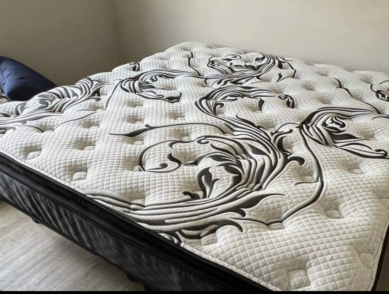Clearance King Mattress Sale - Massive Discounts