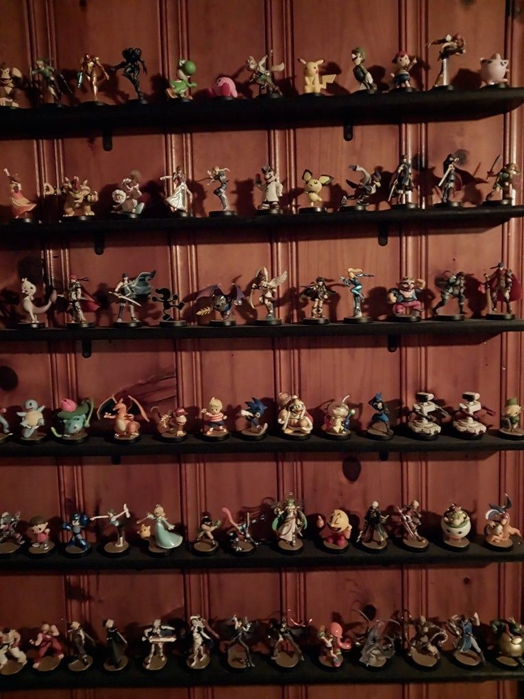 100 AMIIBOS INCLUDING ALL SUPER SMASH BROS ULTIMATE CHARACTERS