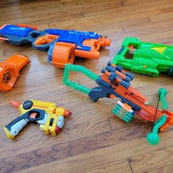 4 Nerf Guns Set