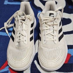 Used Women's Adidas Novaflight Volleyball Shoes (FX1737), Women's Size 7.5