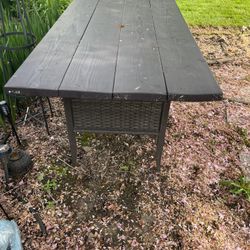 Free Outdoor Table