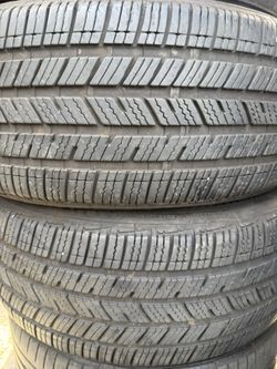 (2) 225/50R18 PAIR OF SEMI NEW TIRES BRIDGETONE RUN FLAT 85% LIFE !!