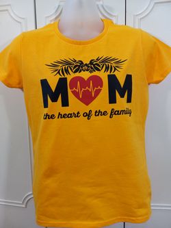 Mom The Heart Of The Family Ladies T-Shirts / Mothers Day