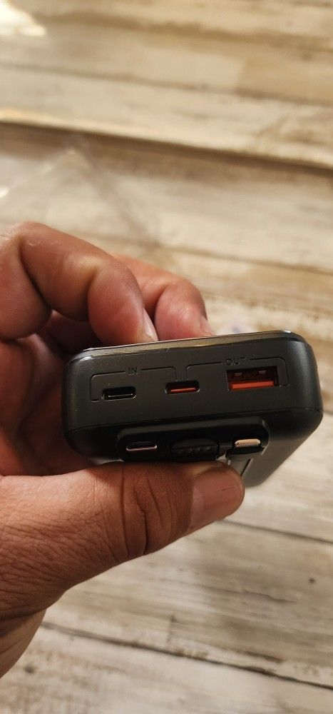 Fasr Phone Charger. 20000 MAH Big!