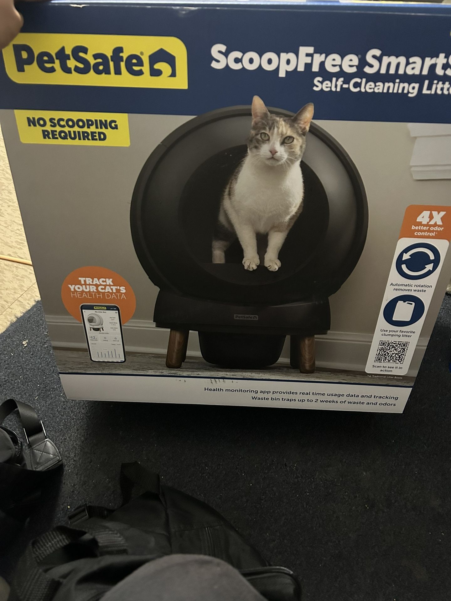 Pet safe Self Cleaning Litter Box 