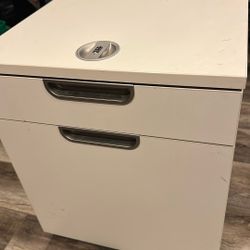 Rolling File Cabinet w/ Lock