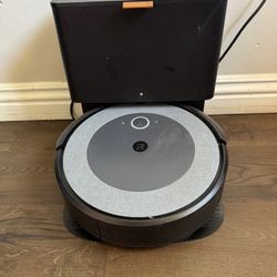 iRobot Roomba I5 Self Cleaning 