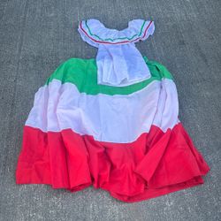 Mexican Folkloric Dress Up Size 8-10 Girls 👧 Skirt And Blouse