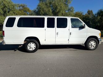 2002 Ford E-350 Super Duty