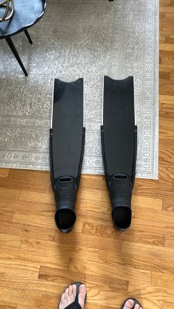 Carbon fiber Omer-used only twice in Maui