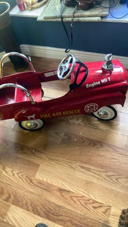 Fire engine pedal car