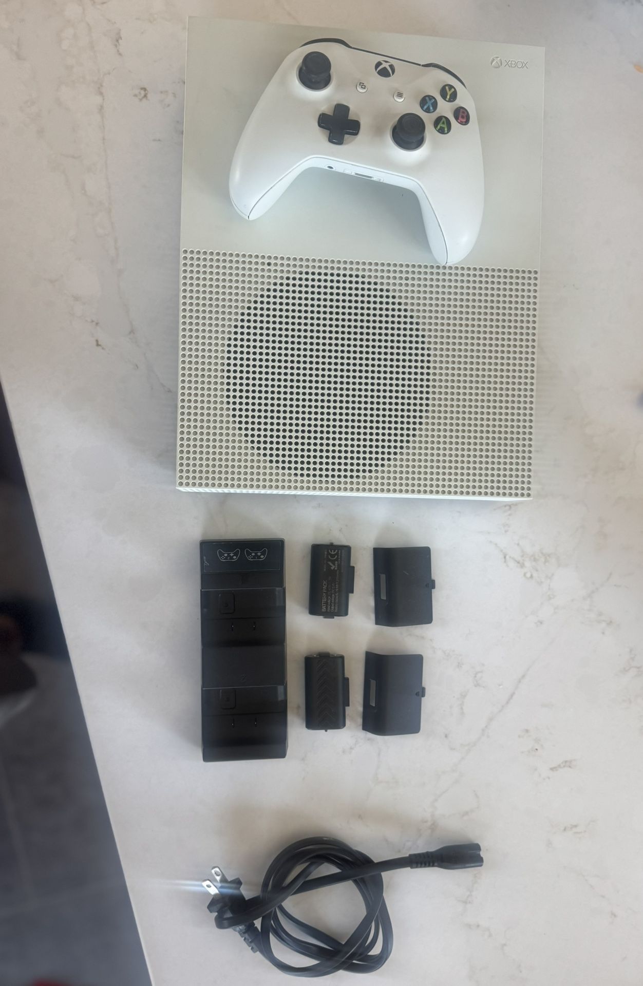 Xbox One S