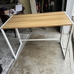 Small Table/Desk