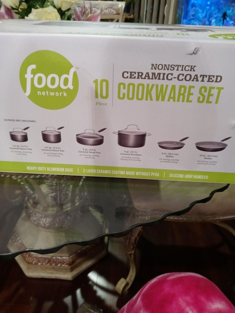 10 PIECE NONSTICK CERAMIC COATED COOKWARE SET