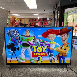 Onn 32S2V1 32” 720p LED SmartTv with Remote TPW015605