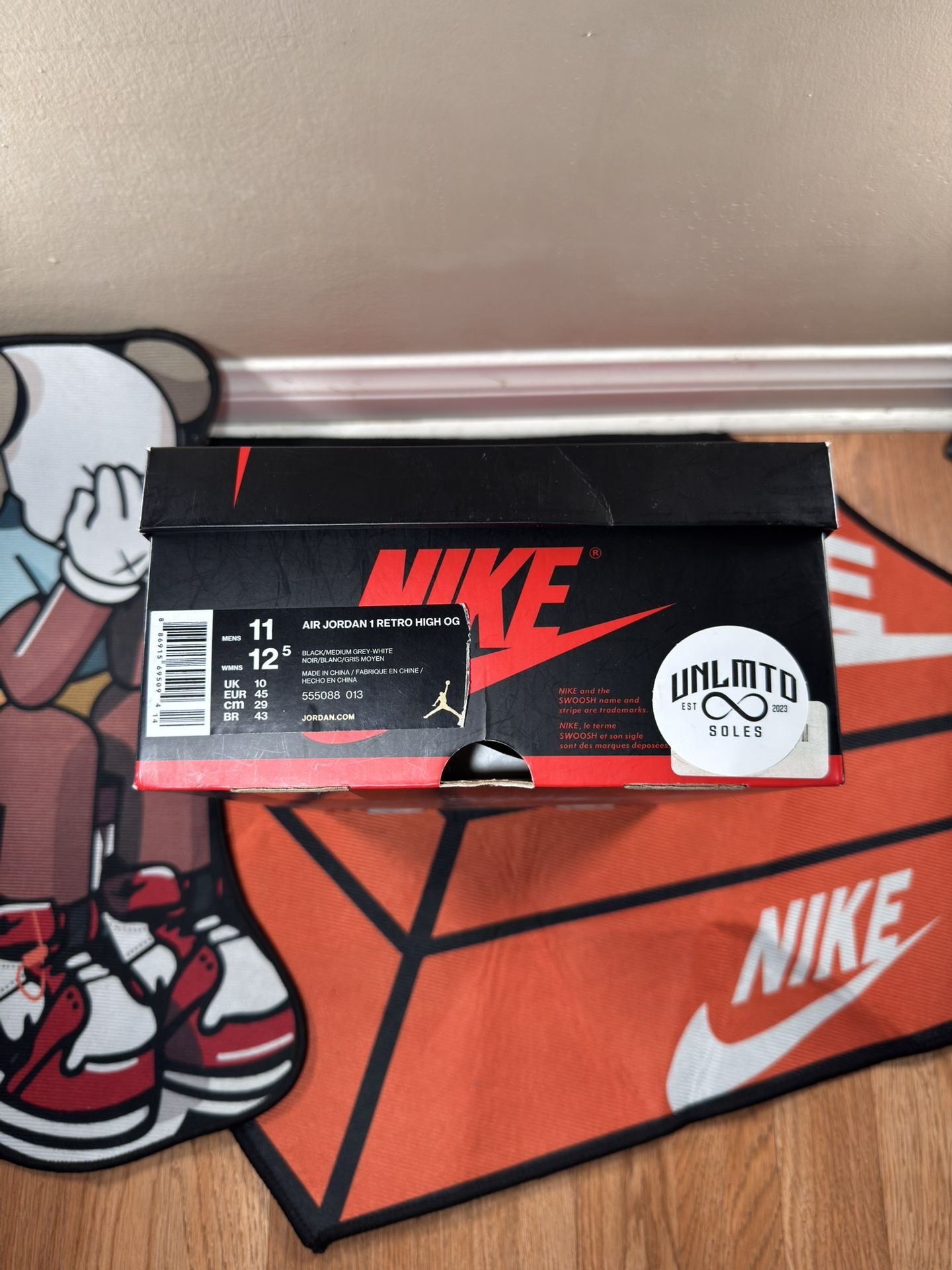 Jordan 1 Retro Shadow 2018