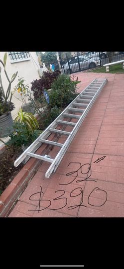 Excellent Condition, 32 Feet Aluminum Extension Ladders