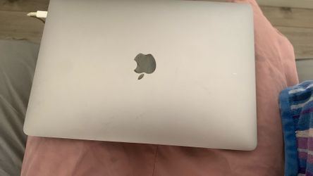 2021 MacBook Pro half screen is broken. Needs fix or parts