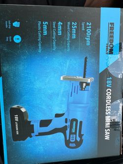 FREEDOM TOOLS 18v CORDLESS MINI SAW with 18v BATTERY & CHARGER