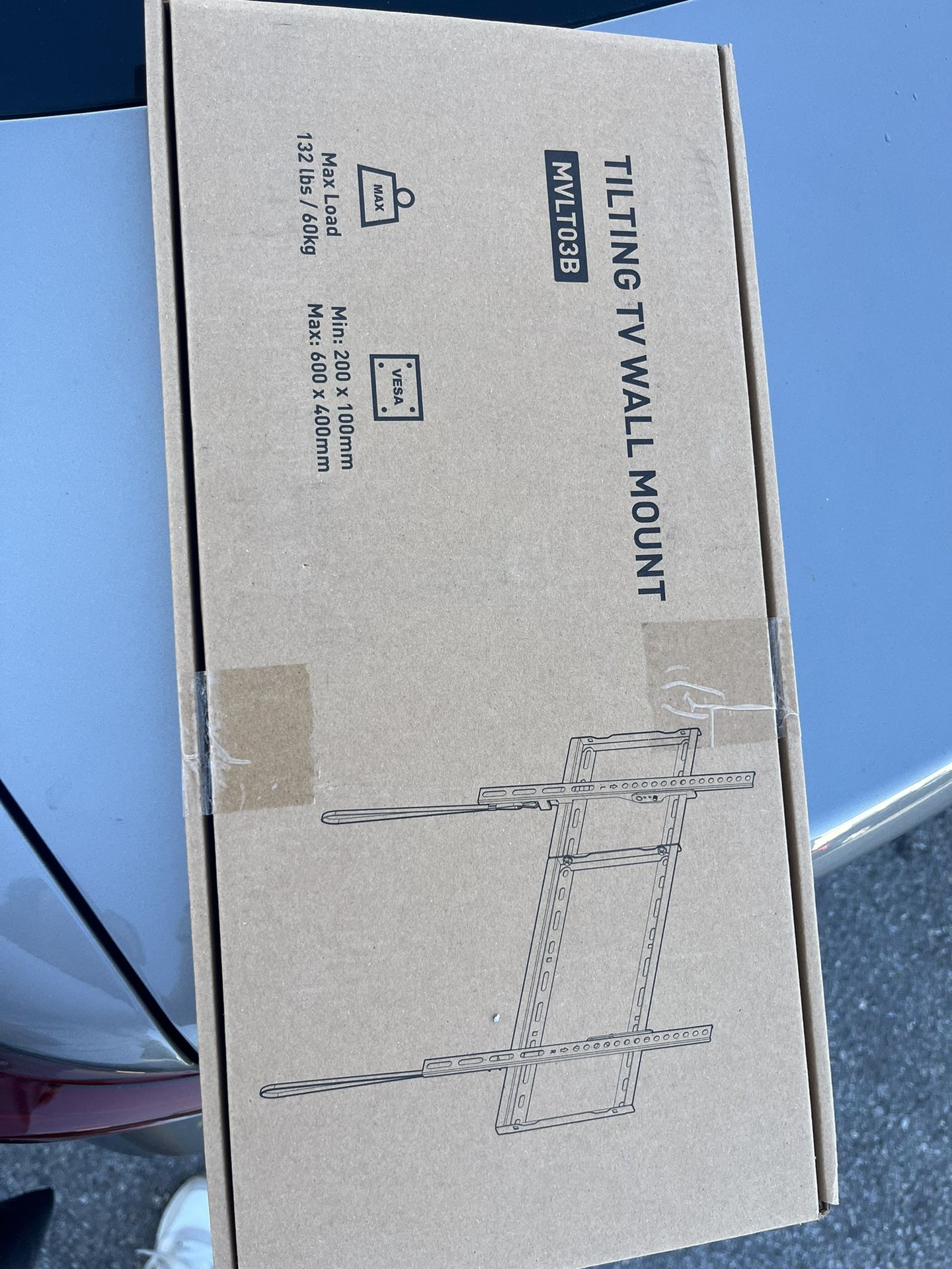 Wall mount for TV