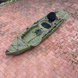 Olive Green Lifetime Tamarack Angler 10 ft Fishing Kayak, Olive Green  (90818) for Sale in Hialeah, FL - OfferUp