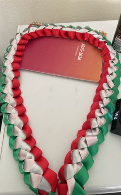 Graduation Leis 