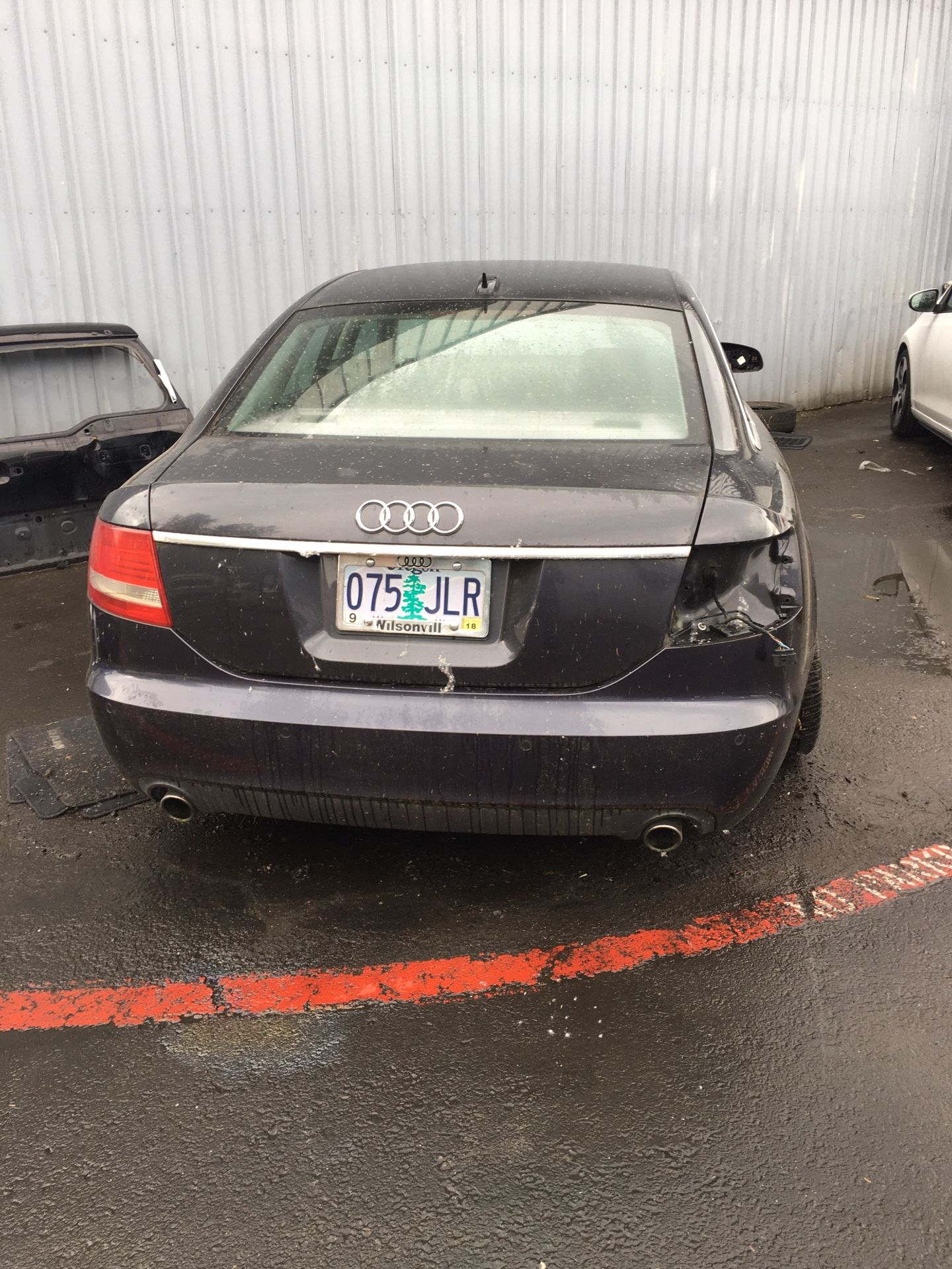 2006 Audi A6 part out.