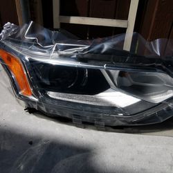 Passenger Side Headlamp - GM ((contact info removed)8)

