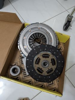 Clutch Kit - Ford Mustang - LUK