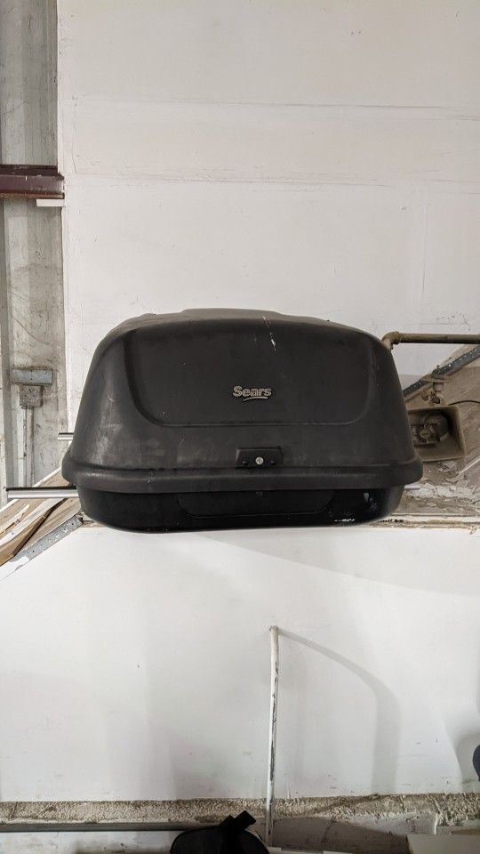 Sears XCargo Sport20 Roof top cargo carrier. for Sale in Pompano