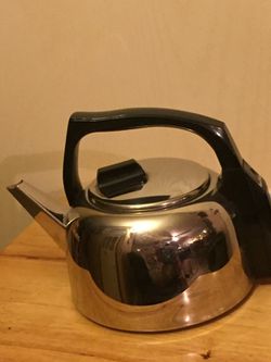 Russell Hobbs 2 Qt Electric Kettle Vintage C330 Stainless Steel Tea Kettle  Automatic Shut-off 