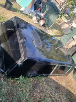 Camper shell