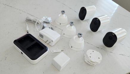 ARLO PRO 5S Indoor/Outdoor Security Camera 2K HDR-3 Cameras