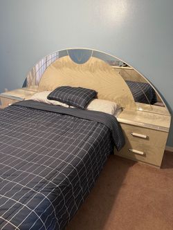 Queen bed