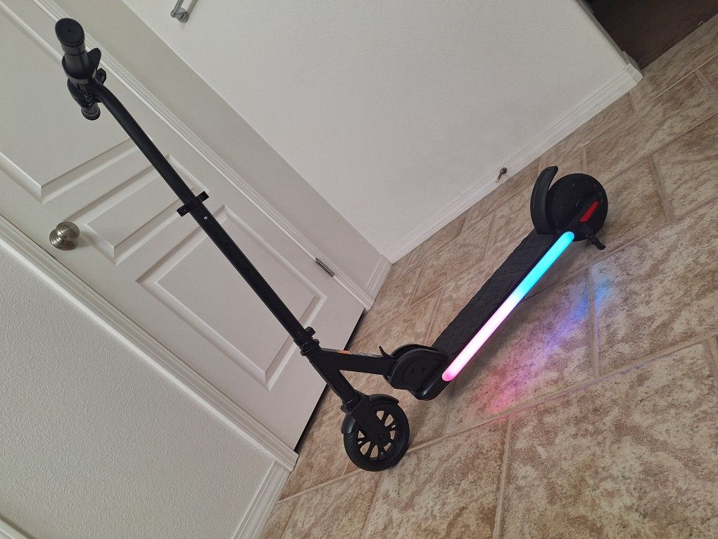 Jetson Omega Electric Scooter, Up To 10 MPH, Range Up To 5 Miles, 150-Watt Motor, Foldable, 3 Speed Mode, Light-Up Deck, Ages 8+, Black, JOMEGA-BLK