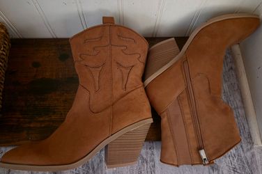 Torrid western boots  size 6